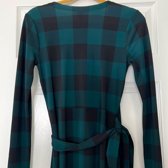 💘NWT💘 Ann Taylor Petite Matte Jersey Wrap Dress Size 4P - Picture 4 of 4